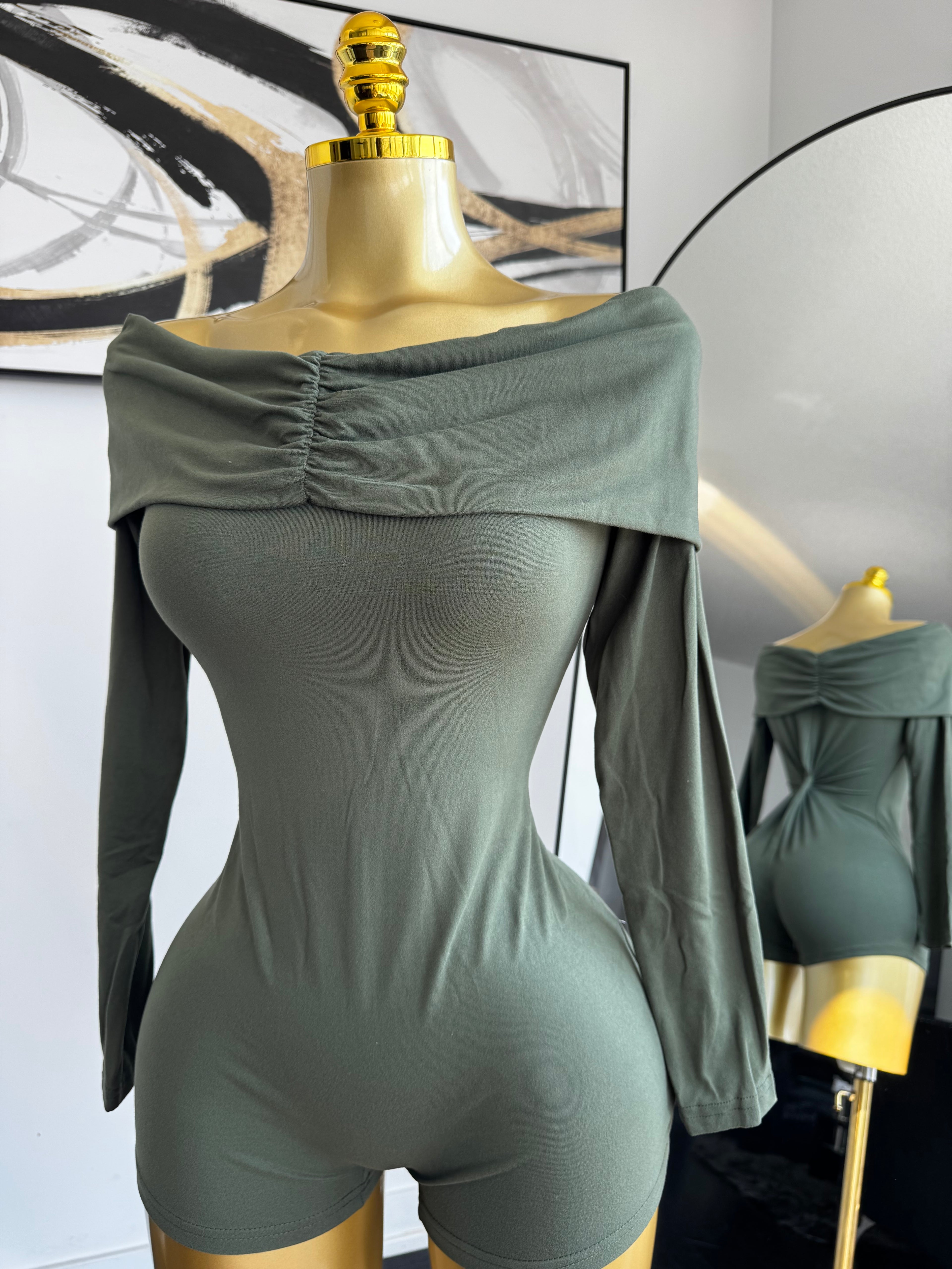 Plain Ruched Off Shoulder Fitted Romper