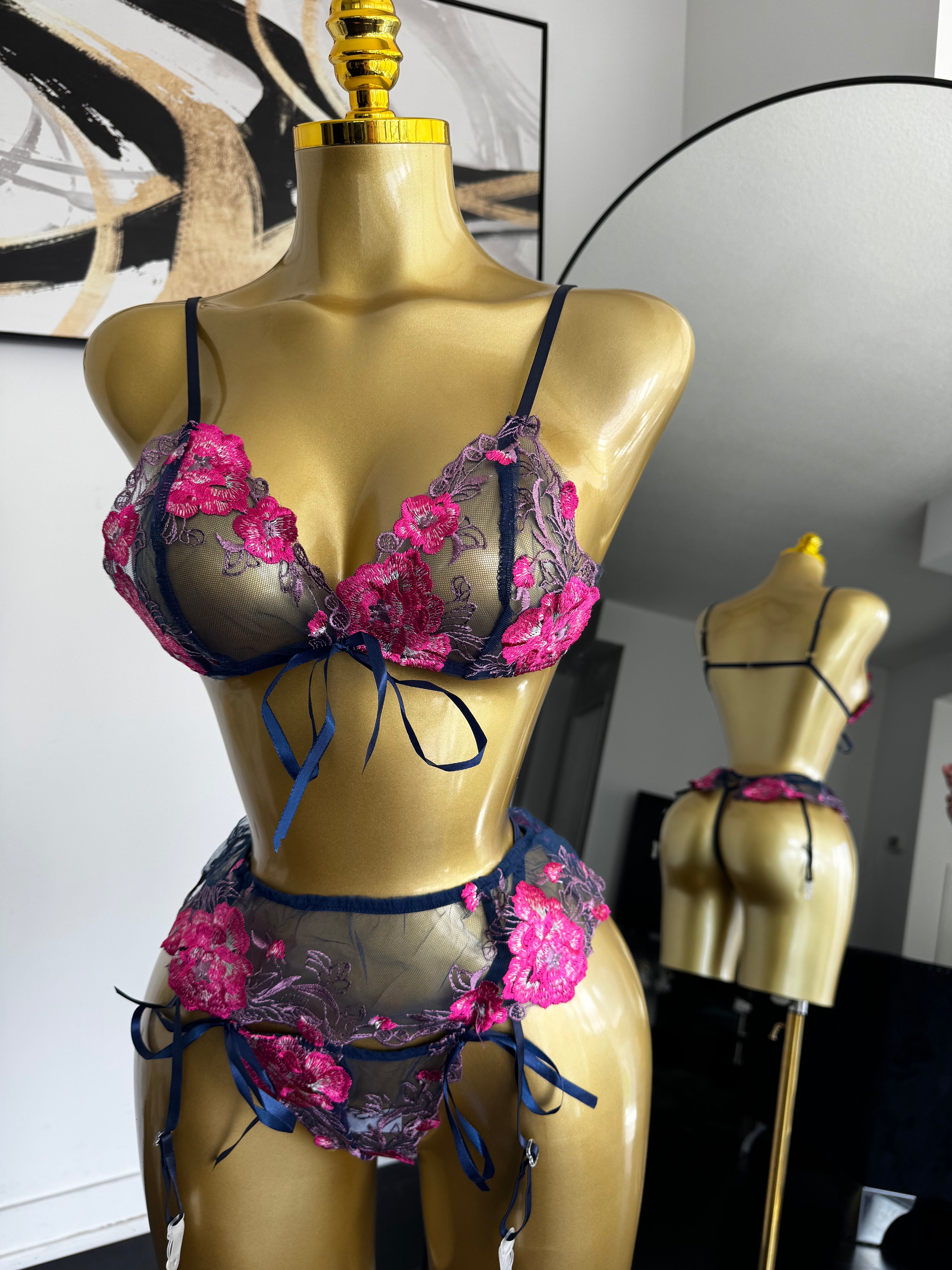 Lace spaghetti straps lingerie